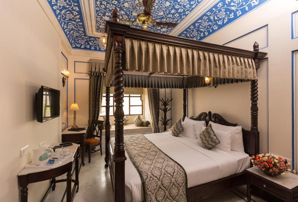 Umaid Haveli-A Heritage Style Hotel & Resort